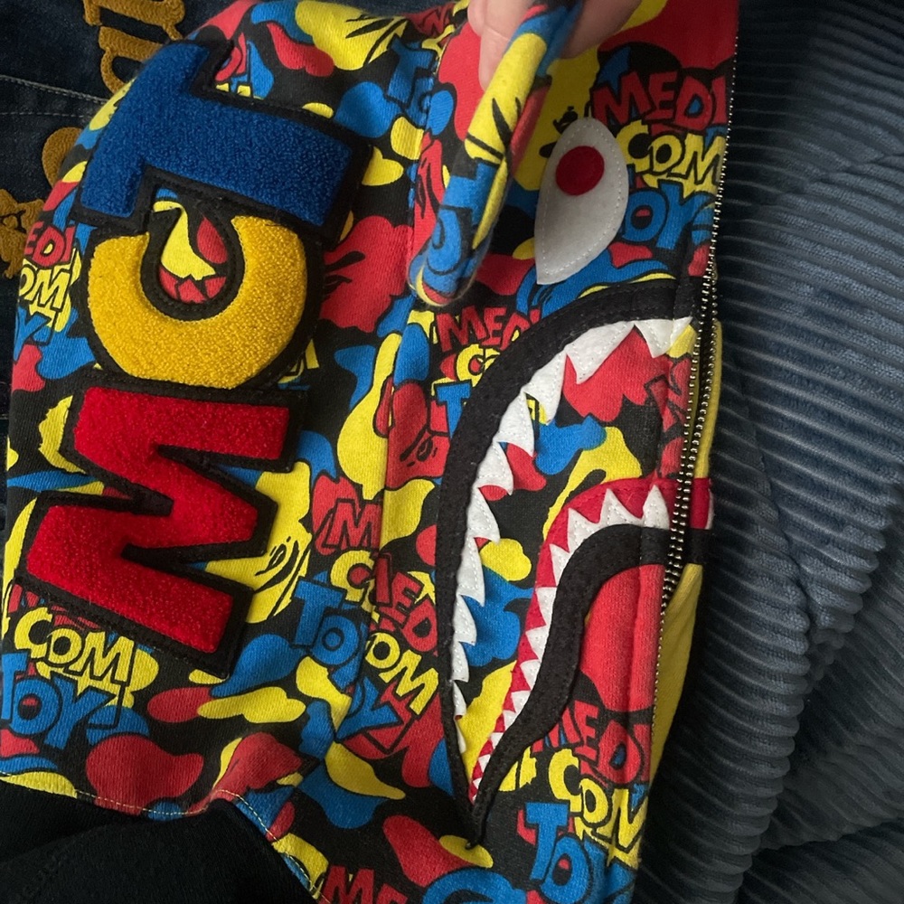 Bape Hoodie - Picture 8 of 9